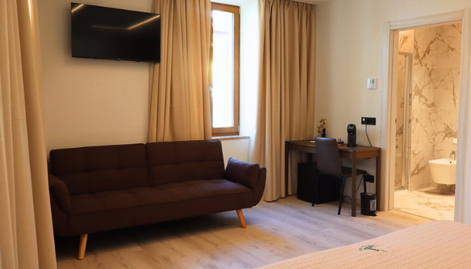 Camera Tripla Comfort – vista 3